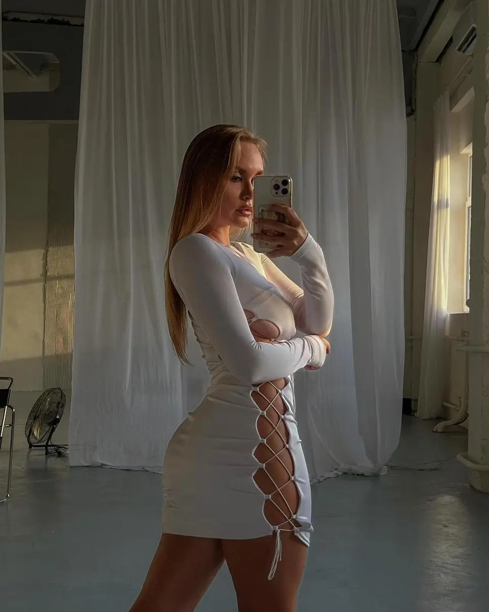 Carmen escort in Paris