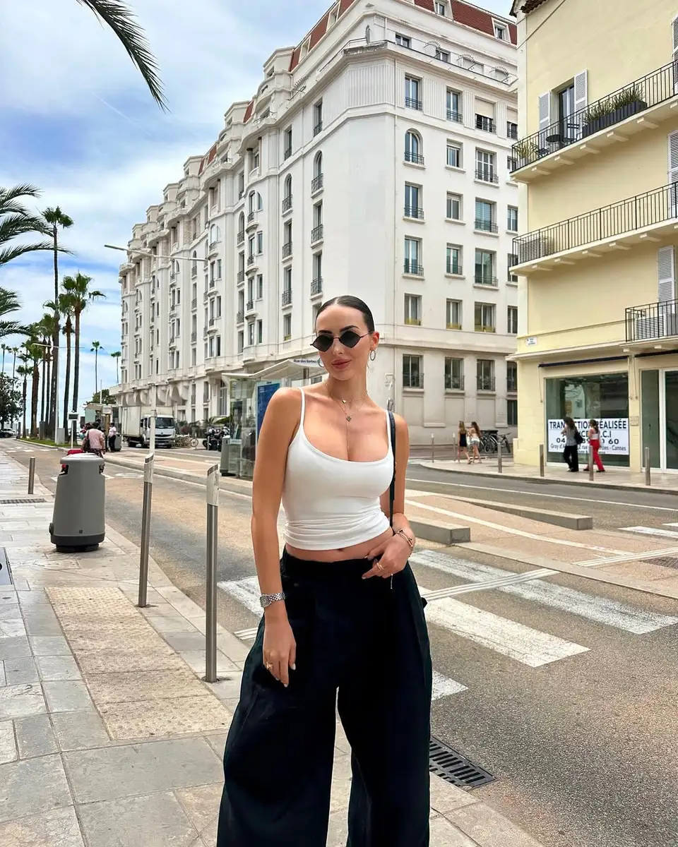 Juliette escort in Paris