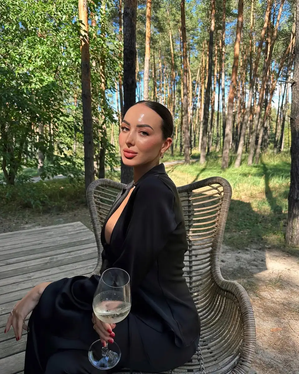 Juliette escort in Paris