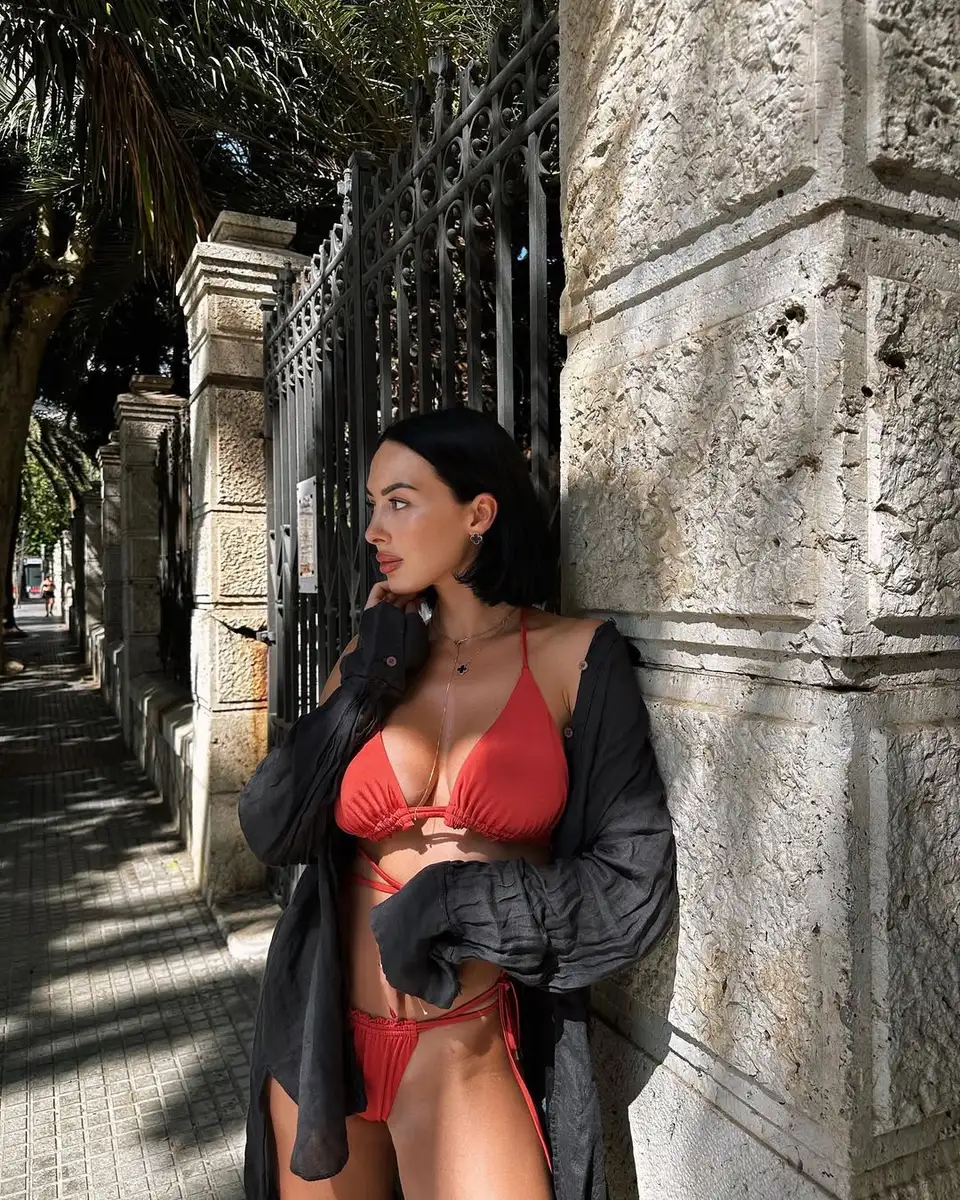 Juliette escort in Paris