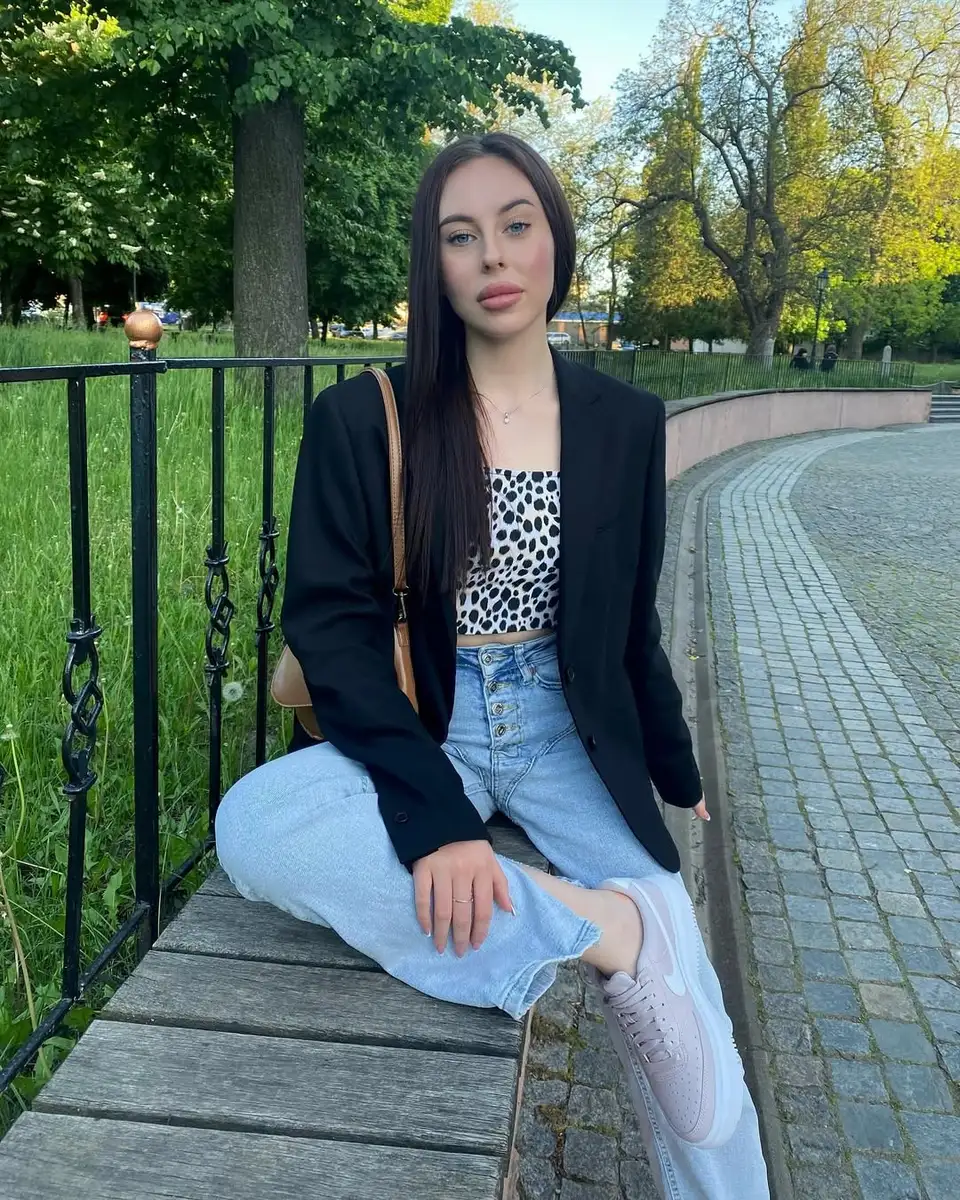 Natalia escort in Paris