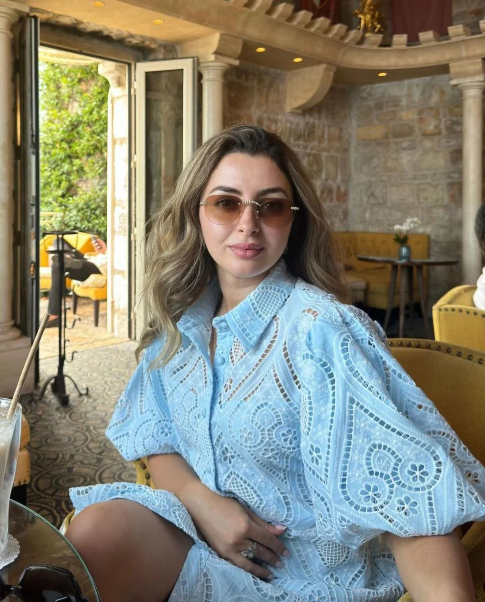 Scarlett escort in Paris